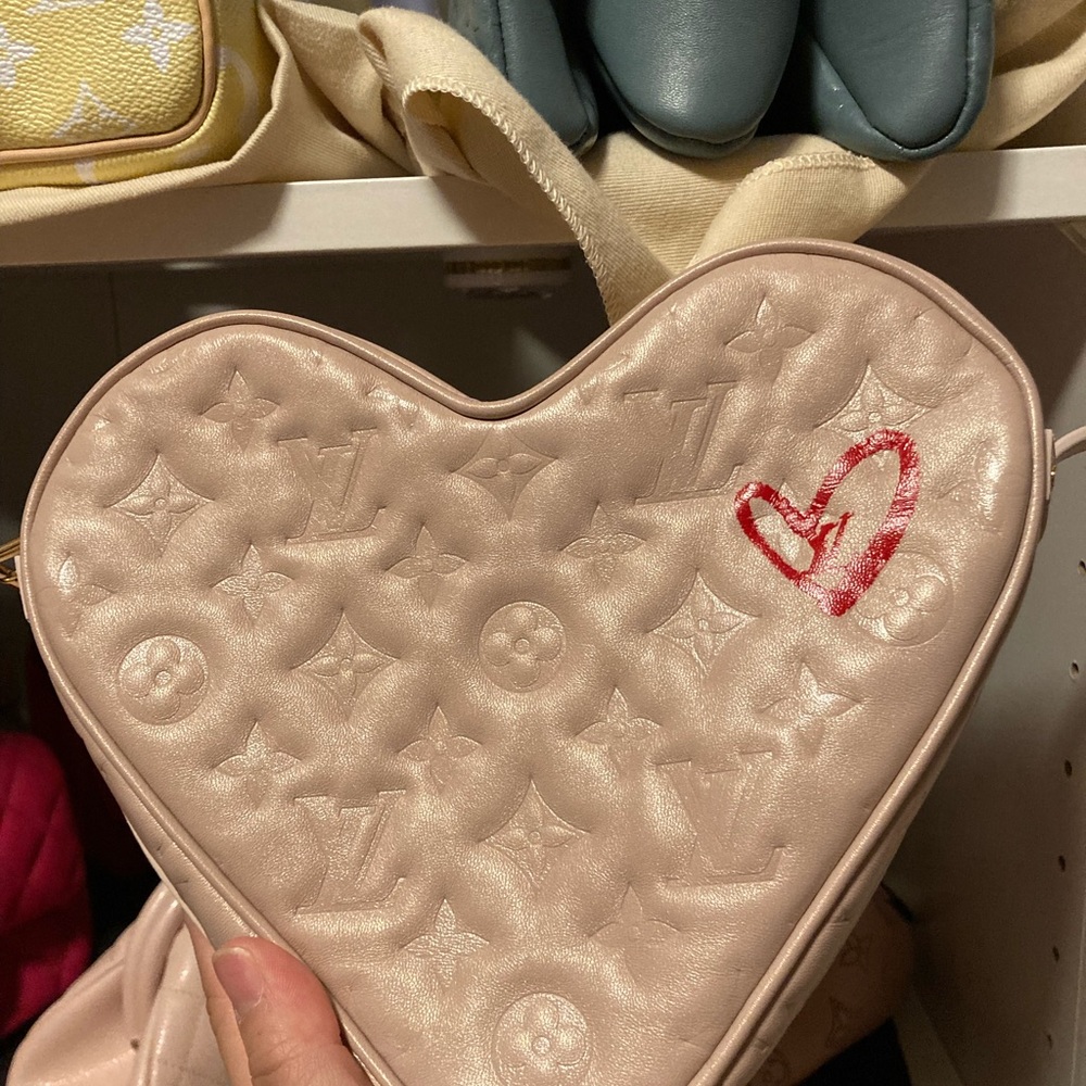 Heart bag pink empriente lambskin new